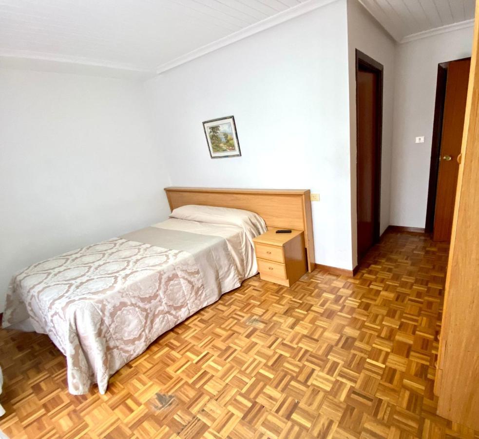 Garden Lodge Hostal Evencio Ribadavia Zewnętrze zdjęcie