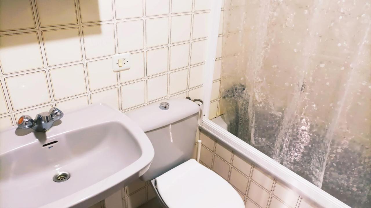 Garden Lodge Hostal Evencio Ribadavia Zewnętrze zdjęcie