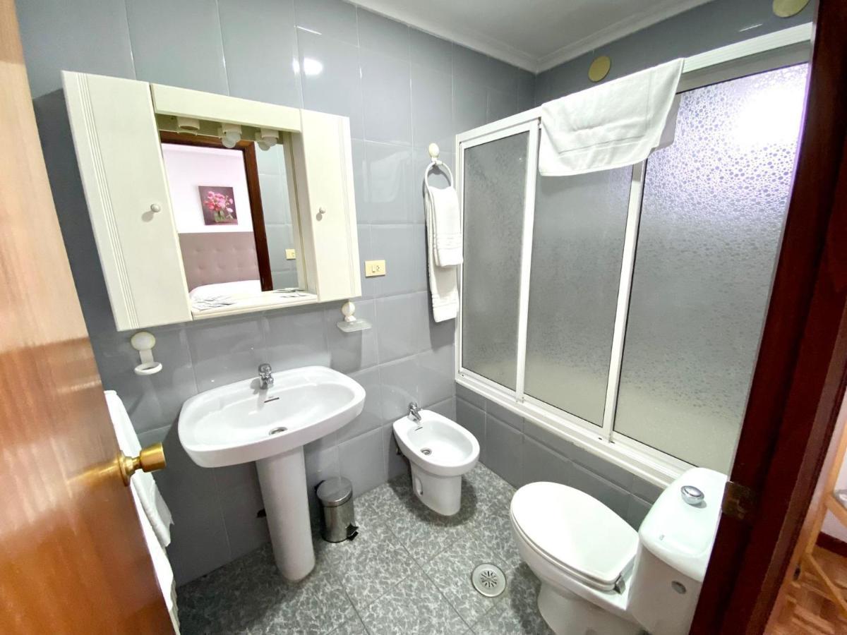 Garden Lodge Hostal Evencio Ribadavia Zewnętrze zdjęcie