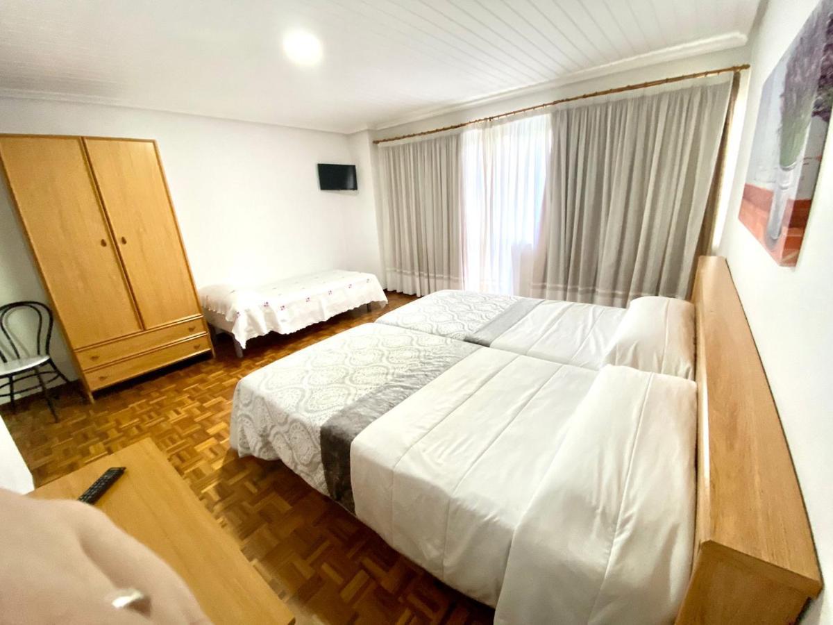 Garden Lodge Hostal Evencio Ribadavia Zewnętrze zdjęcie